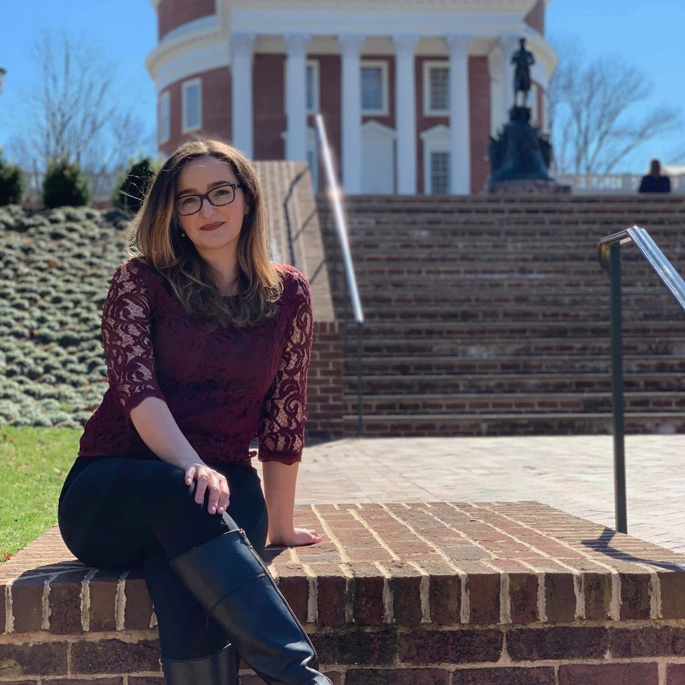 Meet your Posher, Lia